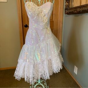 Vintage 80s/90s Sequins Strapless Prom Party Dress Gown White Frilly Layered